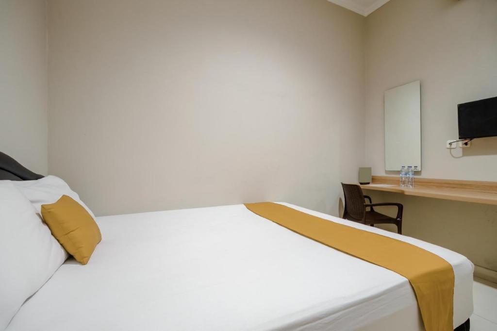 Env Room Джакарта Екстериор снимка
