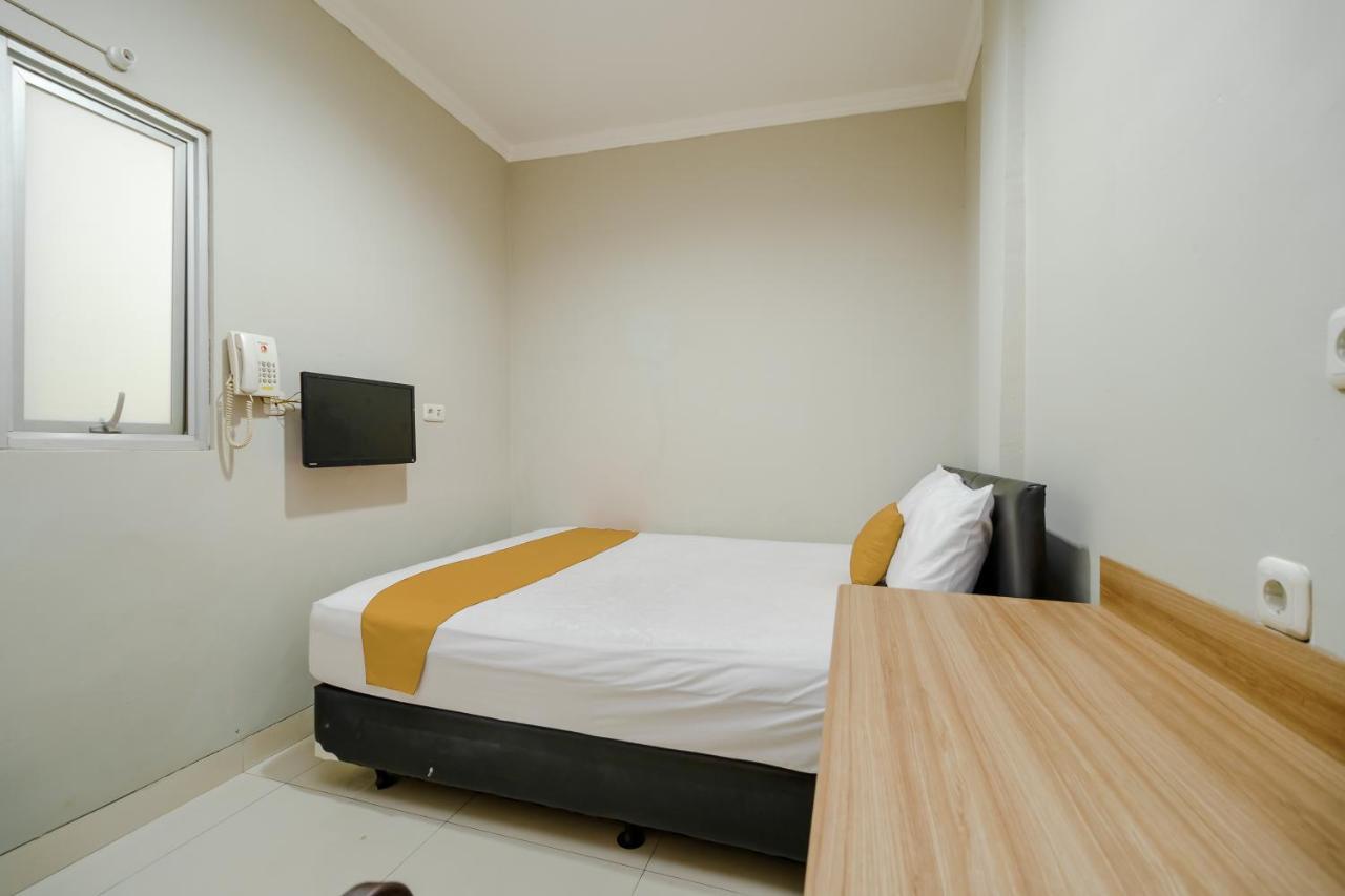 Env Room Джакарта Екстериор снимка